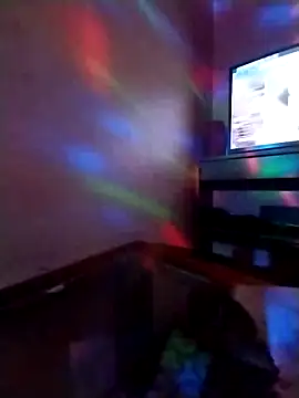 CrestedNotch online show from 02-15-26, 04:35