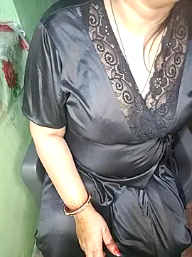 Snapshot of Pratibha_ji chatting on 03-02-25, 04:36 Pratibha ji online show from 03-02-25, 04:36