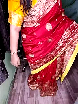 Snapshot of Pratibha_ji chatting on 10-13-25, 07:32 Pratibha ji online show from 10-13-25, 07:32