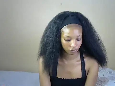 StarBarbiee online show from 12-14-25, 10:10