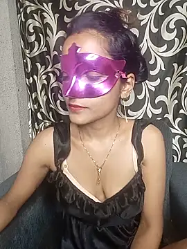 REVA DARLING online show from 05-17-26, 02:39