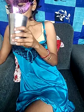 Snapshot of REVA_DARLING chatting on 02-27-25, 06:35 REVA DARLING online show from 02-27-25, 06:35