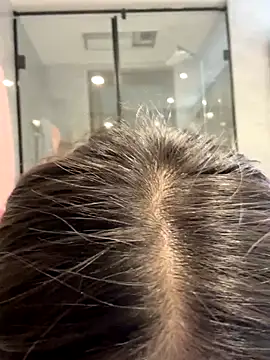 Snapshot of Momoever123456 chatting on 10-06-25, 01:34 Momoever123456 online show from 10-06-25, 01:34