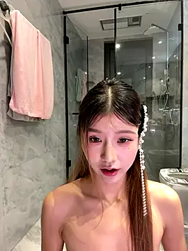 Snapshot of Momoever123456 chatting on 10-14-25, 02:17 Momoever123456 online show from 10-14-25, 02:17