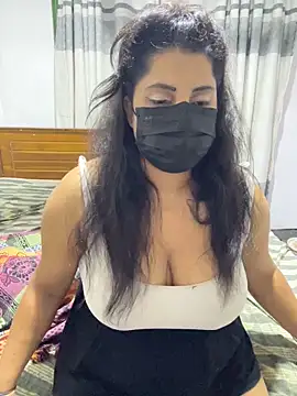 Snapshot of NOORA-GIRL chatting on 04-21-26, 03:35 NOORA-GIRL online show from 04-21-26, 03:35