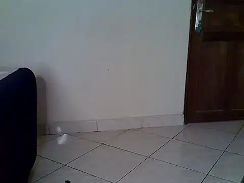 SWEETRENNE  online show from 05-01-26, 10:37