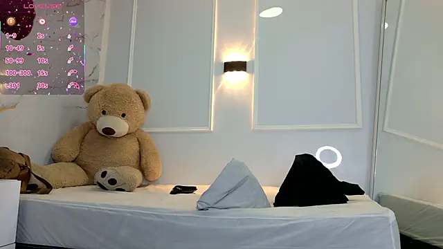 zorravioletta1 online show from 03-22-26, 11:56