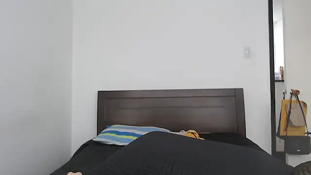 Snapshot of rebecca_collin chatting on 01-07-26, 07:41 rebecca collin online show from 01-07-26, 07:41