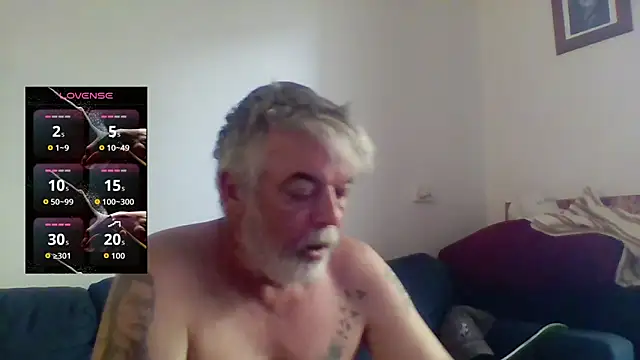 Skoona73 online show from 04-13-26, 01:42