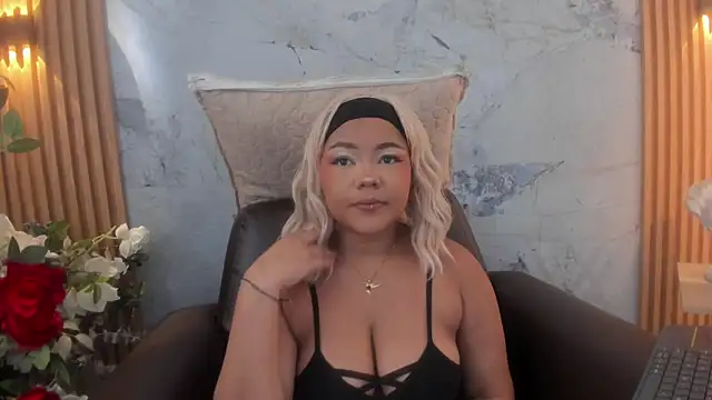 cherry chel online show from 12-17-25, 07:41