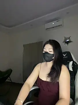 Snapshot of MiMi_0293 chatting on 05-11-26, 01:56 MiMi 0293 online show from 05-11-26, 01:56