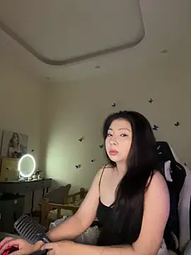 Snapshot of MiMi_0293 chatting on 05-06-26, 01:48 MiMi 0293 online show from 05-06-26, 01:48
