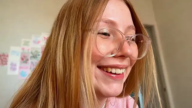 HoneyAudrey online show from 06-10-26, 02:35