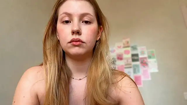 HoneyAudrey online show from 05-26-26, 02:42