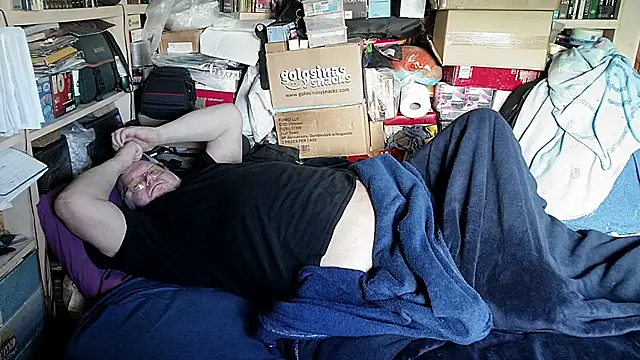 hadeszeuss2 online show from 02-22-26, 03:24