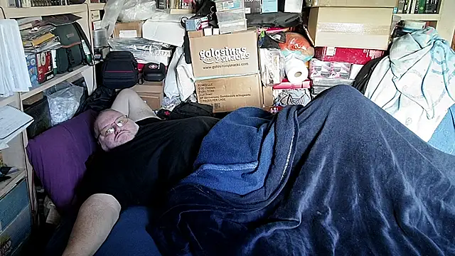 hadeszeuss2 online show from 02-21-26, 03:03