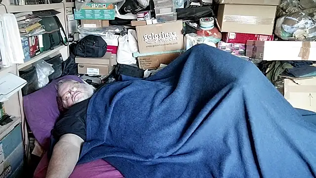 hadeszeuss2 online show from 12-22-25, 03:23