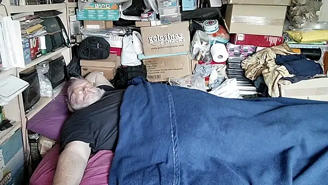 hadeszeuss2 online show from 12-04-25, 02:27