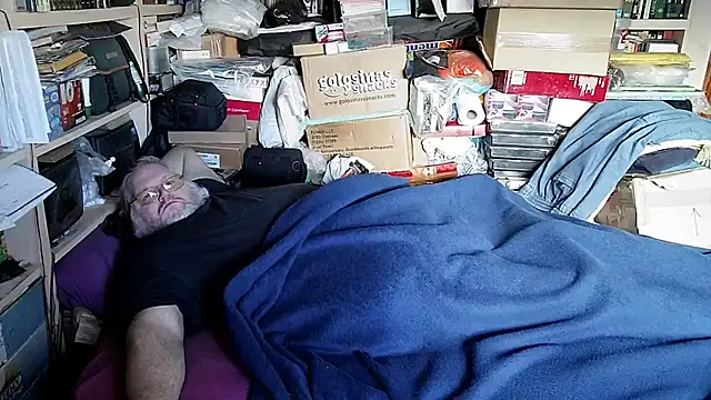 hadeszeuss2 online show from 01-07-26, 02:44