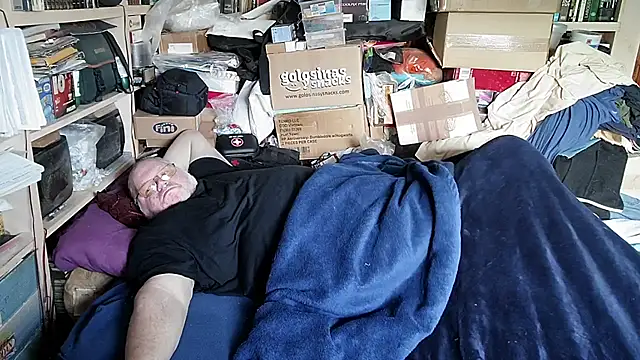 hadeszeuss2 online show from 03-12-26, 02:54