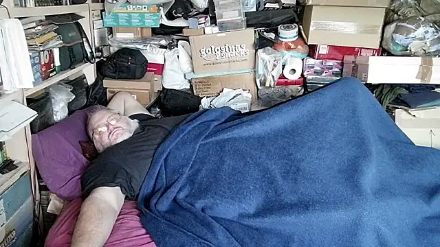 hadeszeuss2 online show from 12-21-25, 03:03