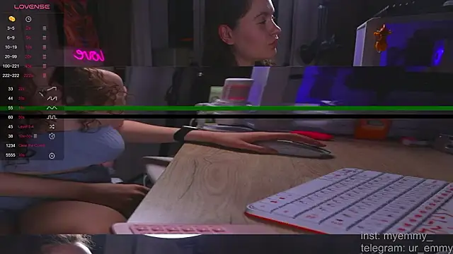 Snapshot of My_Emmy chatting on 02-12-26, 01:05 My Emmy online show from 02-12-26, 01:05