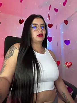 Snapshot of Devilsweet17 chatting on 02-13-25, 04:43 Devilsweet17 online show from 02-13-25, 04:43
