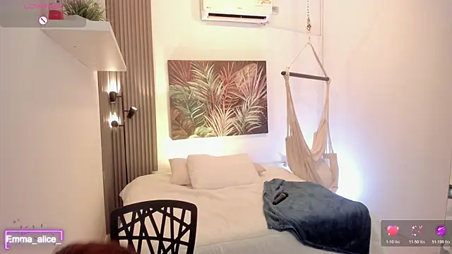 emma alice  online show from 01-12-26, 10:44