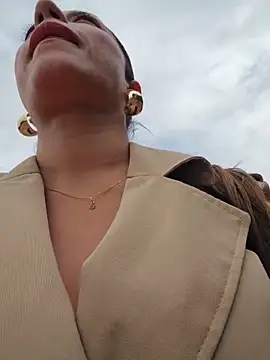 Karen San Miguel online show from 03-27-26, 07:59