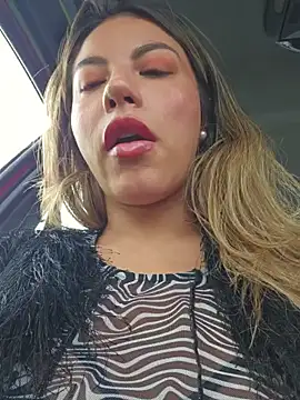 Karen San Miguel online show from 10-07-25, 06:20