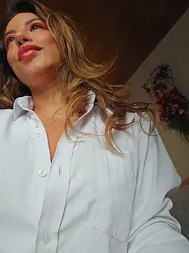 Karen San Miguel online show from 04-20-26, 10:00