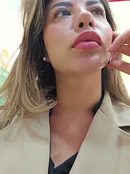 Karen San Miguel online show from 09-10-25, 07:02