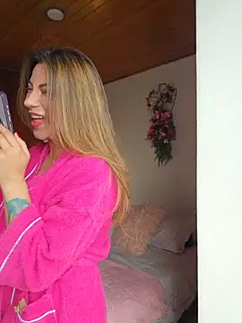 Karen San Miguel online show from 04-13-26, 07:29