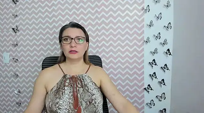 Snapshot of Amie_Adams82_ chatting on 12-27-24, 08:50 Amie Adams82 online show from 12-27-24, 08:50