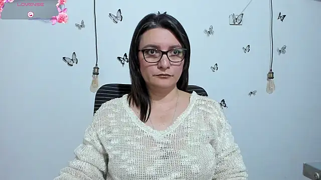 Amie Adams82  online show from 12-02-25, 02:52