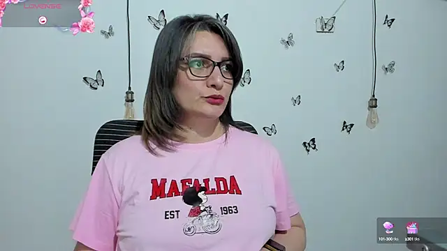 Snapshot of Amie_Adams82_ chatting on 09-24-25, 07:09 Amie Adams82 online show from 09-24-25, 07:09