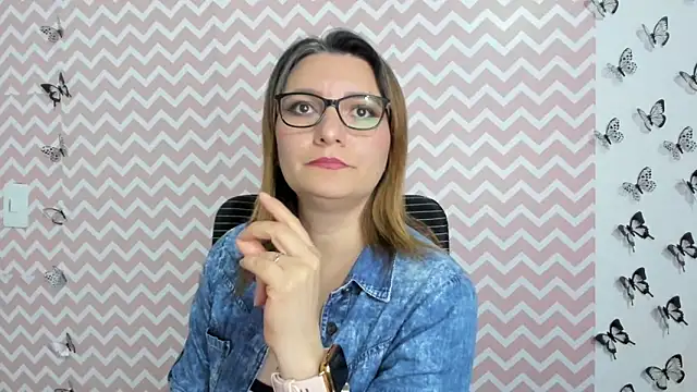 Snapshot of Amie_Adams82_ chatting on 02-07-25, 07:38 Amie Adams82 online show from 02-07-25, 07:38