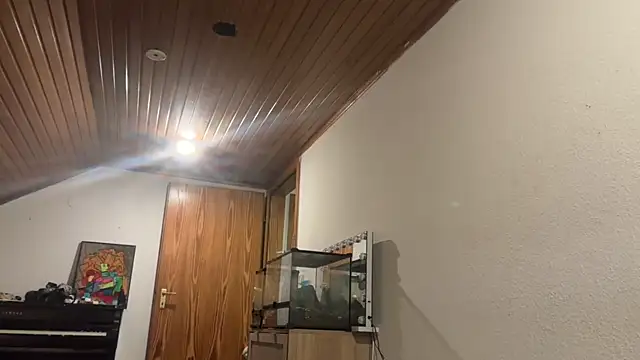 JeSuisUnTapin online show from 04-19-26, 07:16