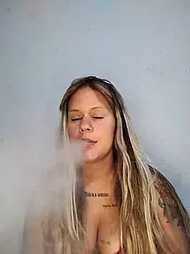 Snapshot of perolaar chatting on 02-18-25, 03:42 perolaar online show from 02-18-25, 03:42