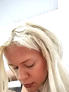 Snapshot of perolaar chatting on 01-17-25, 06:04 perolaar online show from 01-17-25, 06:04