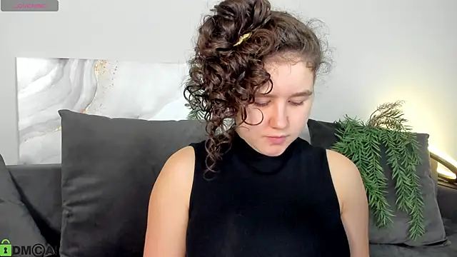 Ariella Sol online show from 04-26-26, 01:14