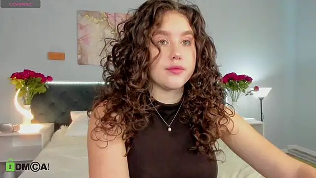 Ariella Sol online show from 04-12-26, 01:20