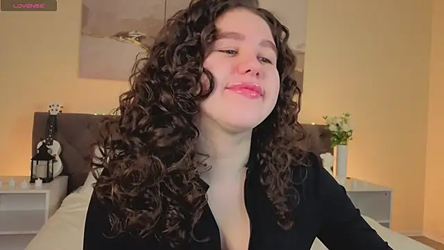 Ariella Sol online show from 11-14-25, 01:09