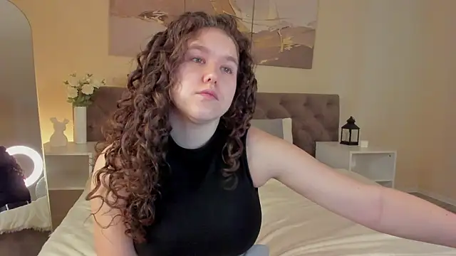Snapshot of Ariella_Sol chatting on 07-08-26, 01:30 Ariella Sol online show from 07-08-26, 01:30