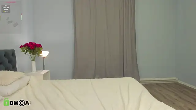 Ariella Sol online show from 04-11-26, 07:45