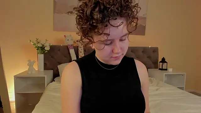 Snapshot of Ariella_Sol chatting on 07-06-26, 12:50 Ariella Sol online show from 07-06-26, 12:50