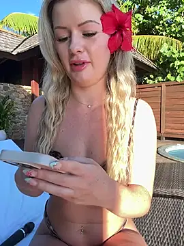 LoveShae  online show from 05-26-26, 05:55