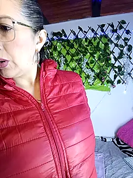 any mour online show from 04-15-26, 05:17