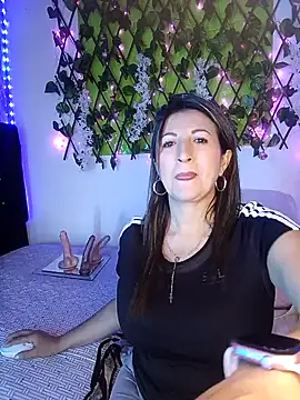 any mour online show from 11-12-25, 05:28