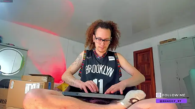 MrShaggy online show from 06-11-26, 04:20